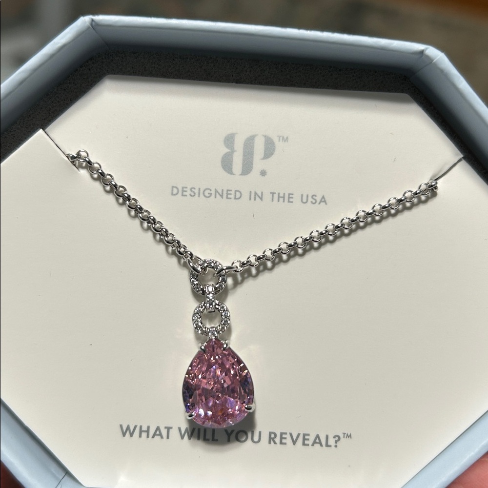 Bomb party necklace